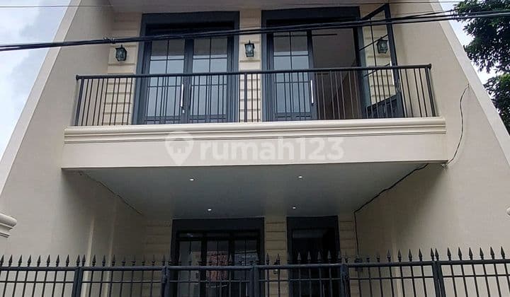 Rumah Cipinang Muara 3.5 Lantai Row Jalan 2 Mobil