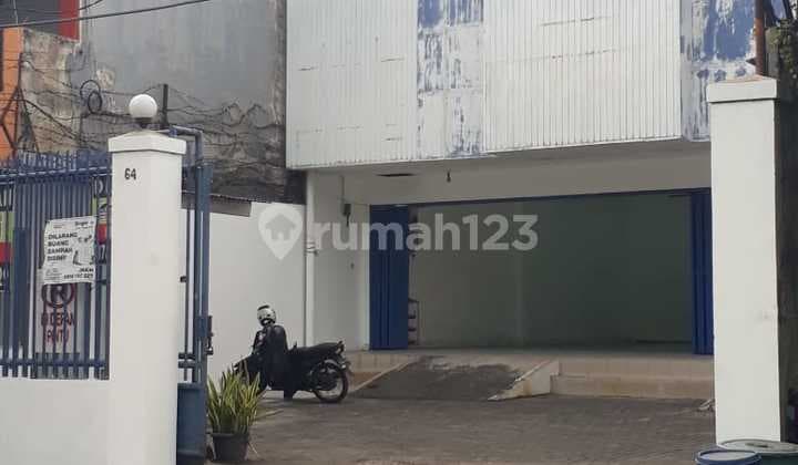 Ruang Usaha Samping Bandara Jalan Raya Dekat Ke Tol