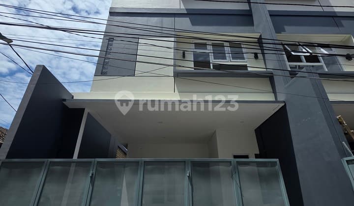 Tanjung Duren Strategic House Flood-Free 3 Floors Road Row 2 Cars