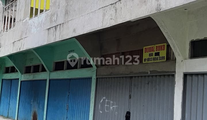 Shop house on Sersan Zuraida Street, Jambi City, Jambi, 110 m² with SHM (Certificate of Land Ownership).