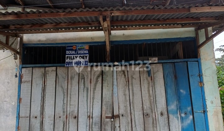 Commercial Space for Rent, 1 Floor, in Jambi Market.