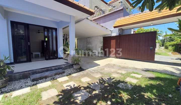 Renon Rumah 2nd floor house for sale
