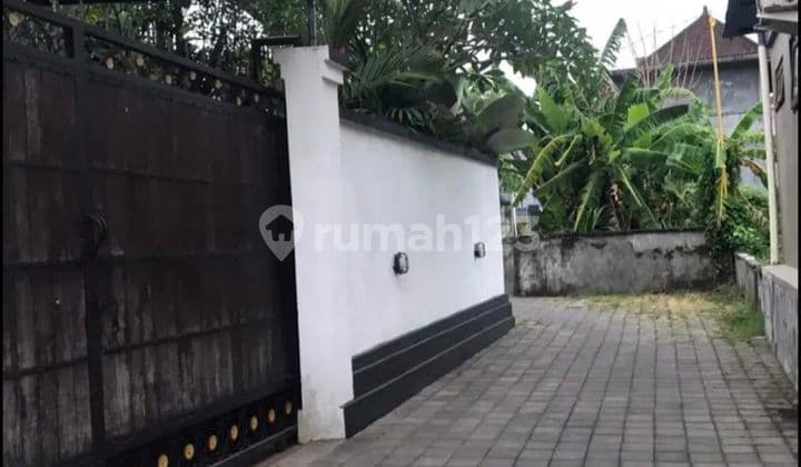 Di jual Rumah Lanntai 1Dekat Ruster Cafe