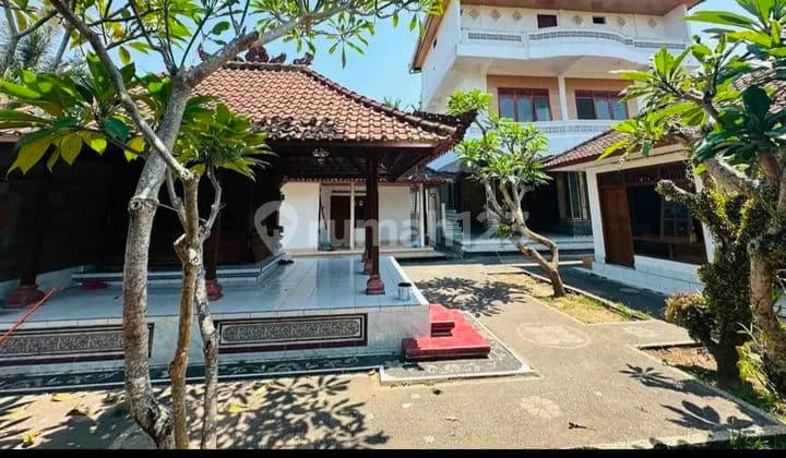 For Sale 2-Story Balinese Ethnic House Suitable for Guesthouse
