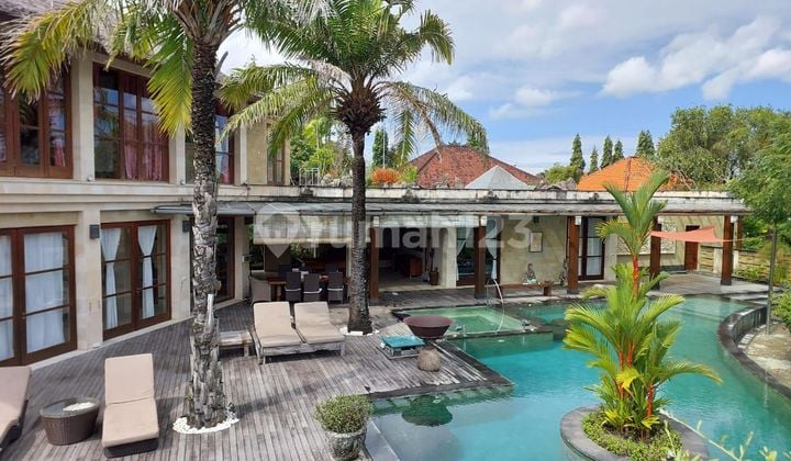 For Sale Villa Seminyak