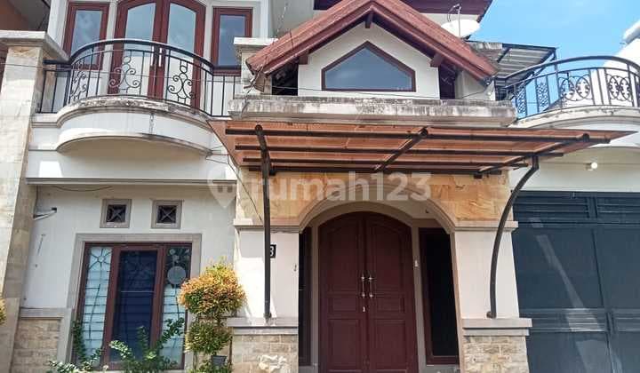 Jual Rumah Mewah Gatsu Barat