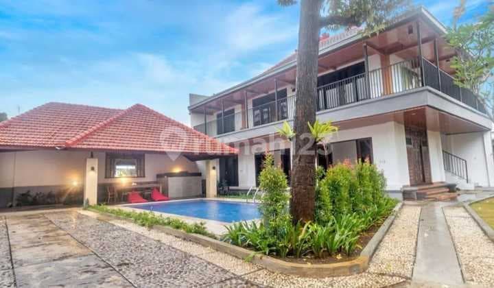 Villa Sukawati Punggir Jalan Aspal Akses Mudah ke Ubud