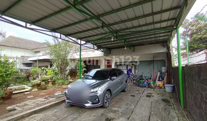 Pedati Raya 810 Meter, Jarang Ada . Jatinegara Otista. Cocok untuk Bangun Rumah, Work Shop, Rumah Kos .Taman Belakang Luas, Cocok Bangun Rumah Mewah dan Kolam Renang.