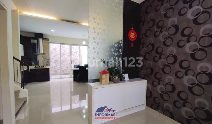 Puri Mansion Furnished, Full Building. Rarely Available.