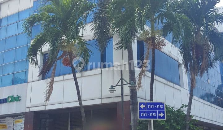 Puri Niaga 2, Rare. Corner.