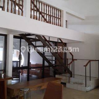 Rumah Bagus Siap Huni di Bintaro Jaya Sektor 1. Jakarta Selatan