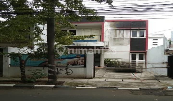 Nice and Well-Main House at Palbatu Raya. Menteng Dalam. South Jakarta.