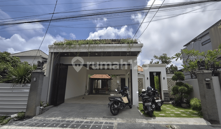 Semi Villa House for Sale in Renon Area - South Denpasar