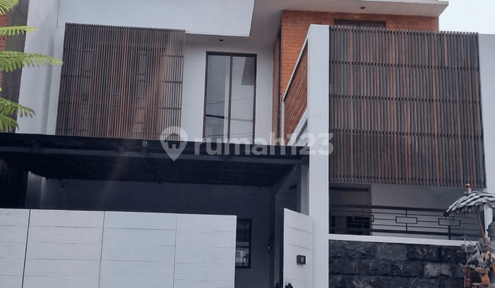 Disewakan Rumah Full Furnished Dikawasan Renon