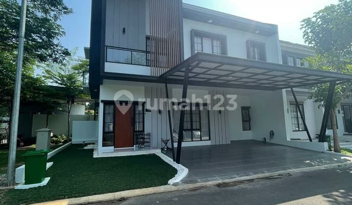 Turun Harga! Rumah Modern 2 LT, Hook di Citraland Cibubur - SHM