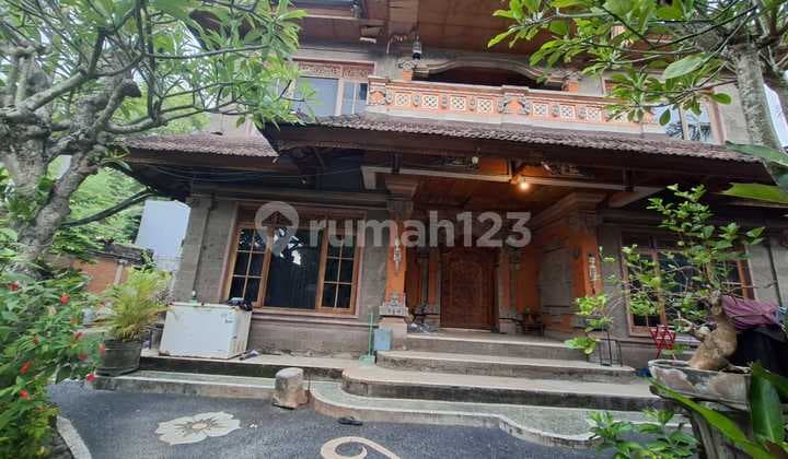 DI sewakan tanah ada bangunan nya di hargai tanah saja murah ( jika tidak di bongkar di sewakan dengan harga tanah saja )