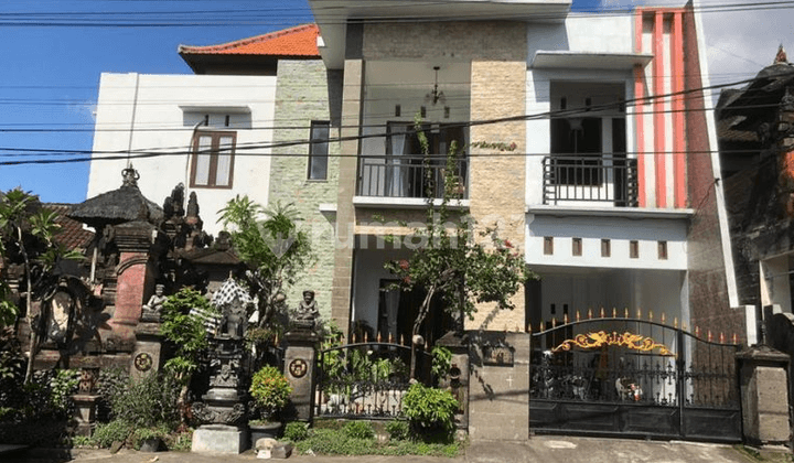 Rumah 2 Lantai di Perum Dalung Permai Badung