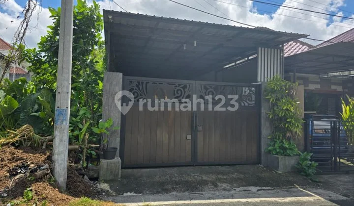 Clean, Well-Maintained Strategically Located House in Muding Indah Kerobokan Badung