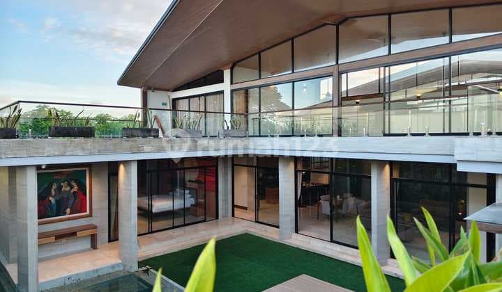 Luxury Villa In Sanur