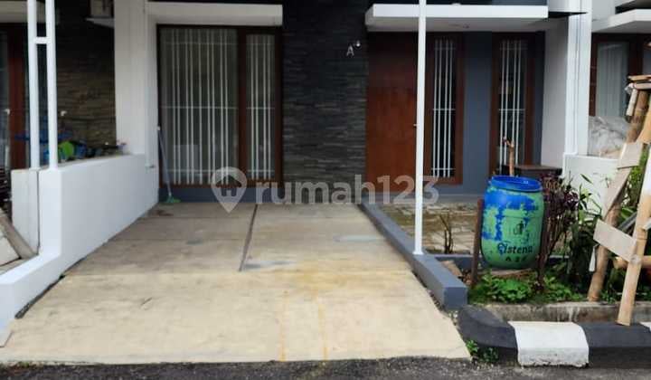 Jual Rumah di Komplek Cherry Field Siap Huni Lingkungan Nyaman