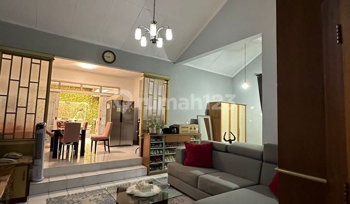 Rumah Siap Pakai Lengkap Dg R.tamu, R.makan, R.keluarga Lingkungan.tenang Di Kopo Permai