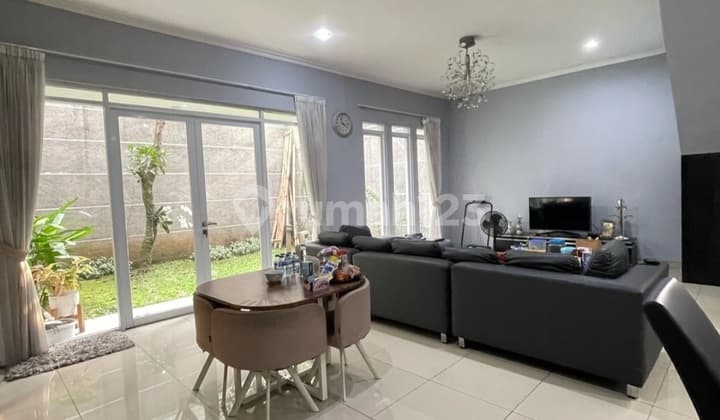 Rumah Bagus Dan Nyaman 2 Lantai Semi Furnish Di Lingungan Elit Batununggal