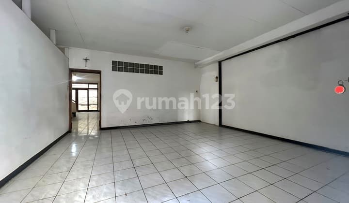 2 In 1 Rumah Sekalian Usaha Di Area Niaga Ence Azis. Siap Dinego