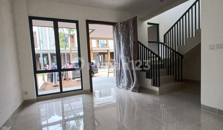 Rumah 2 Lantai Siap Huni di Podomoro Park Bdg