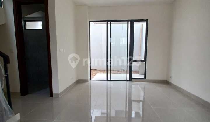 Rumah, 2 Lantai, Siap Huni di Podomoro Park Bandung,