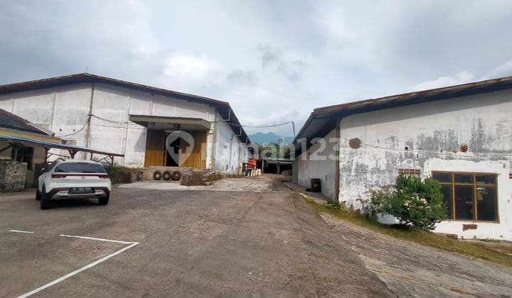 Gudang murah di Jl. Parakan Muncang , Rancaekek Bandung