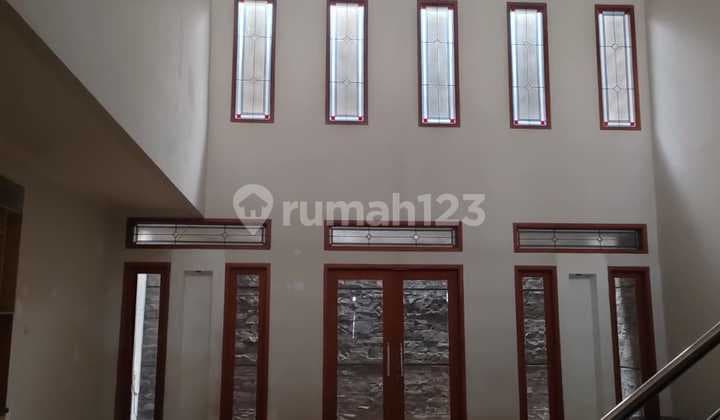 Disewakan Rumah Besar Murah Ditengah Kota Pungkur Bandung ,Siap Huni