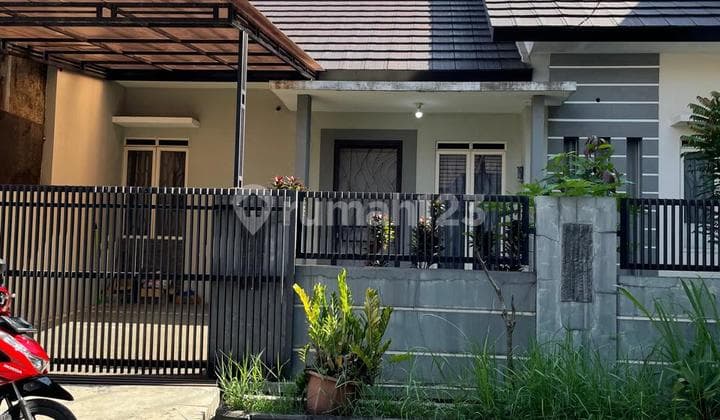 Dijual Rumah Bagus Siap Huni Minimalis Lingkungan Tenang