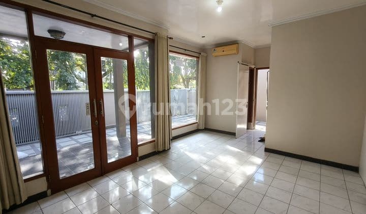 Disewakan Ruang Usaha Cocok untuk Kantor