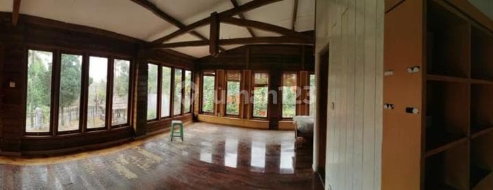 Ready-to-Live Villa House in Setiabudi Regency