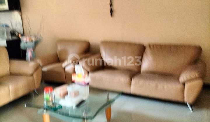 Rumah 2 Lantai Siap Huni Lokasi Taman Kopo Indah