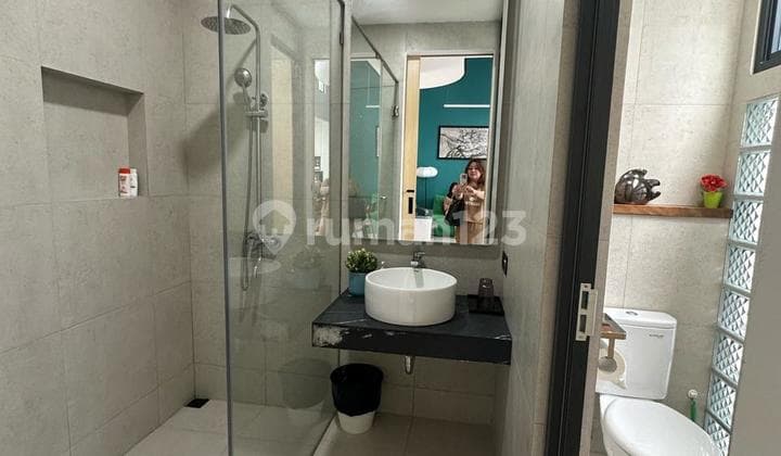 Rumah Minimalis Full Furnished Kolam Renang Kota Baru Parahyangan (ac)