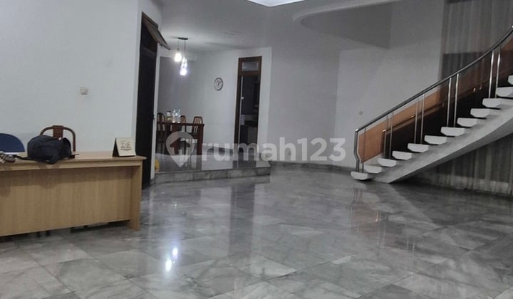 Dijual Rumah Intercon 300M Hadap Barat Daya