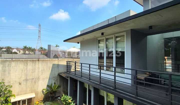 Luxury House Bintaro Sector 9 - Land Area 350 Sq.m, Carport 4, Freehold Certificate Price 7 Billion Rupiah Negotiable