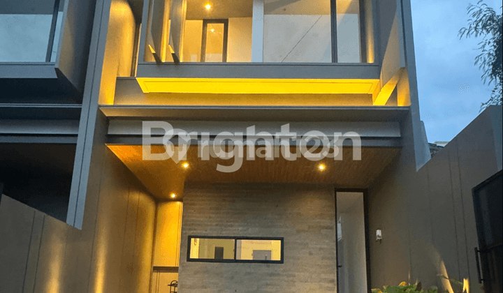 RUMAH MINIMALIS SIAP HUNI 2 LANTAI DI MANYAR DEKAT GALAXY MALL, PAKUWON CITY, DAN ITS