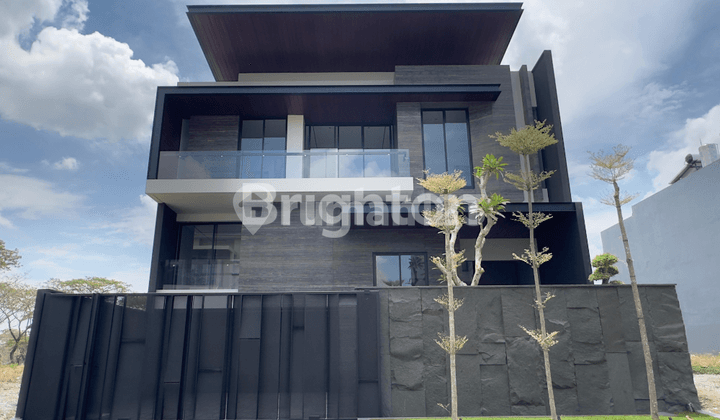 RUMAH 2.5 LANTAI PREMIUM LUXURY CITRALAND UTAMA DEKAT GRAHA DAN PAKUWON INDAH