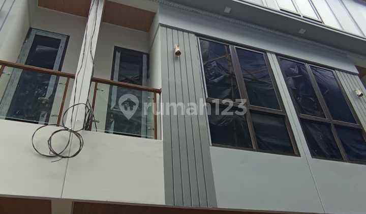 Affordable House Very Strategic in Kemayoran Central Jakarta