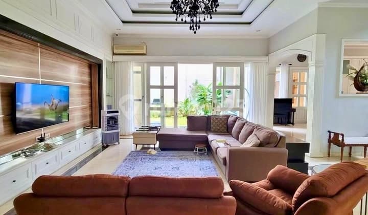 Dijual Rumah Mewah Full Furnished Graha Padma Semarang