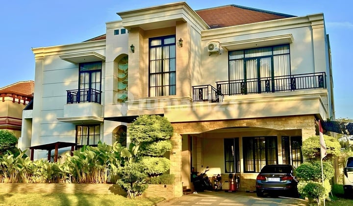 Dijual Rumah Mewah Full Furnished Graha Padma Krapyak Semarang