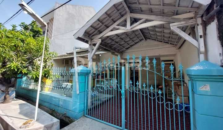 Dijual Rumah Hitung Tanah di Pondok Tjandra