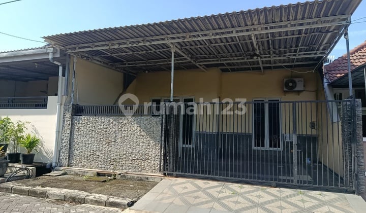 Renter Only Rumah Pondok Tjandra Rungkut Lokasi Strategis Merr
