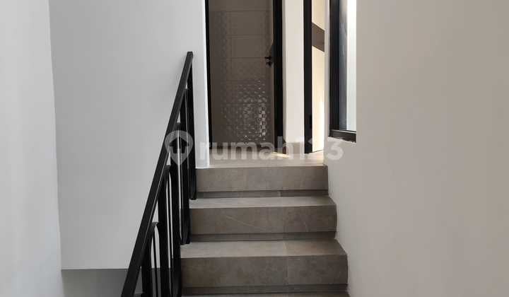 Dijual Rumah Minimalis 2 Lantai di Purimas Regency