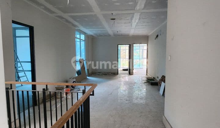 RARE! Essence Darmawangsa Town House