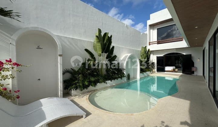 Aesthetic Mediterranean Villa In Ungasan
