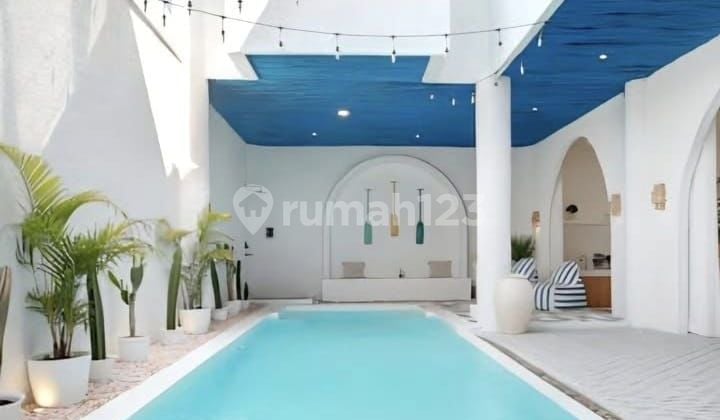 "Modern Santorini Villa in Ungasan"
