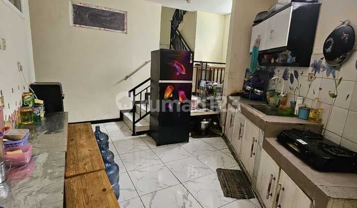 Kost Aktif 37 Rooms Hasyim Ashari Petojo Central Jakarta